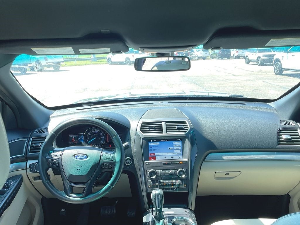2018 Ford Explorer XLT, 4WD, SAFE AND SMART PKG, LEATHER